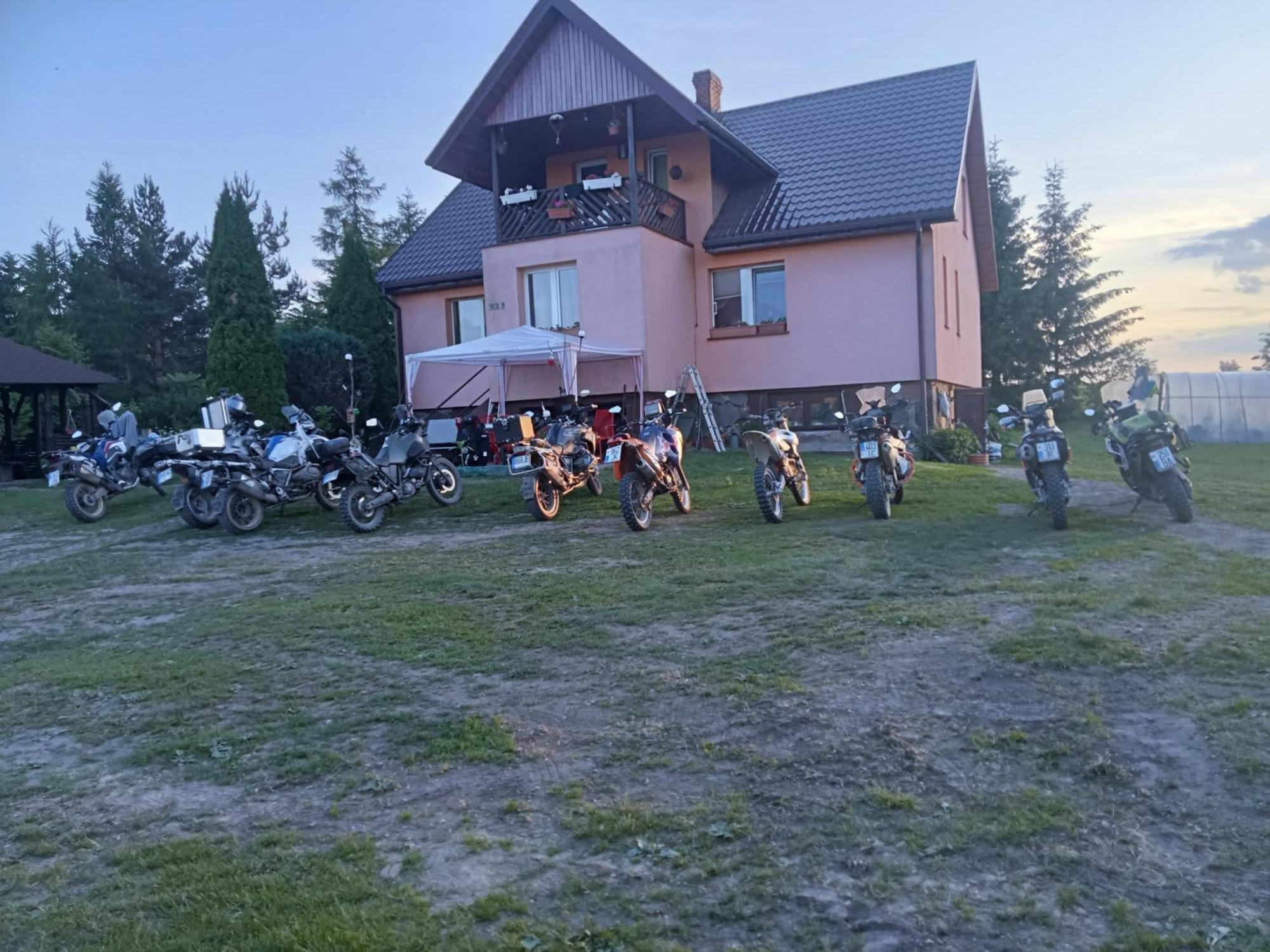 Agroturystyka U Basi Sniadanie Wliczone W Cenie Burniszki Exterior foto